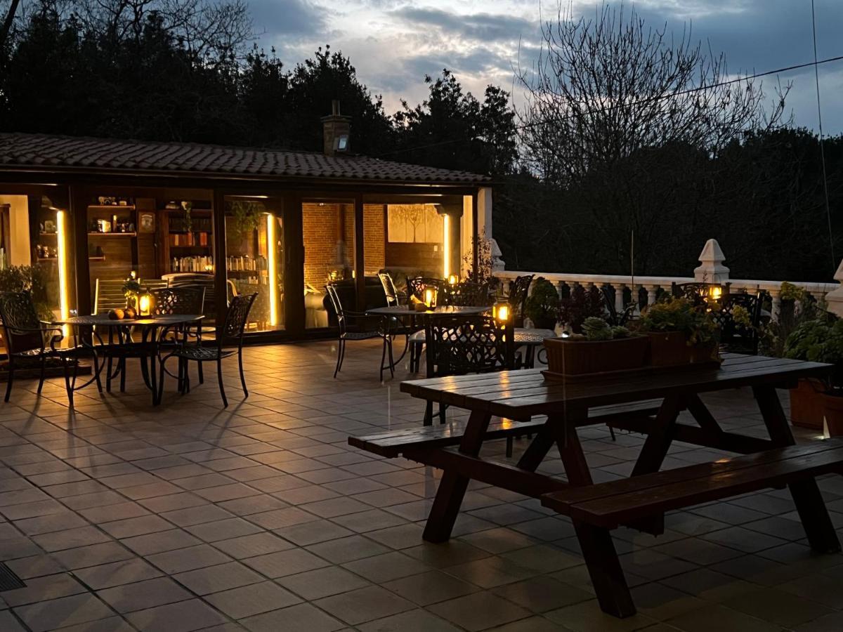 Posada La Vieja Escuela La Revilla  Εξωτερικό φωτογραφία