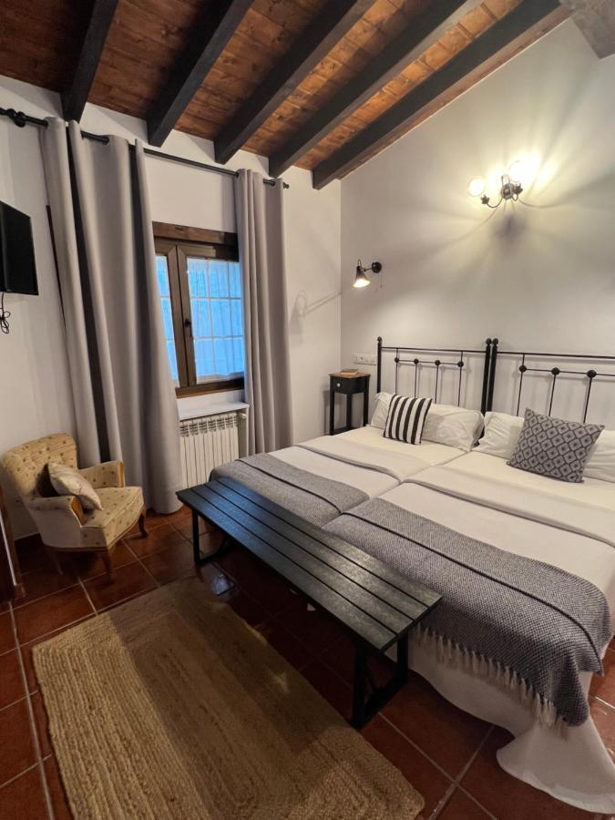 Posada La Vieja Escuela La Revilla  Εξωτερικό φωτογραφία